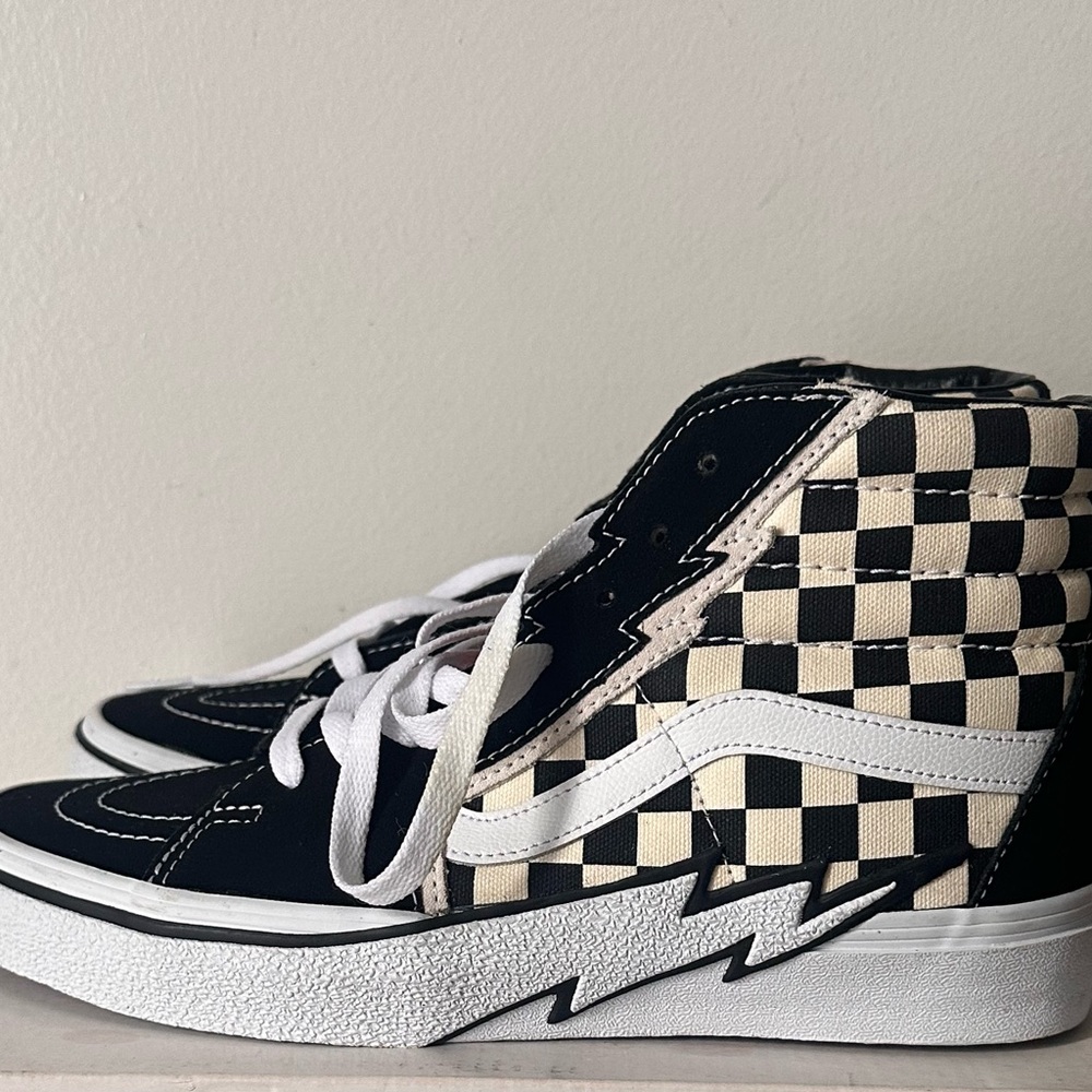NEW! Vans Men's Sk8-Hi Bolt Casual Sneakers Canvas Suede Black White Size 7.5